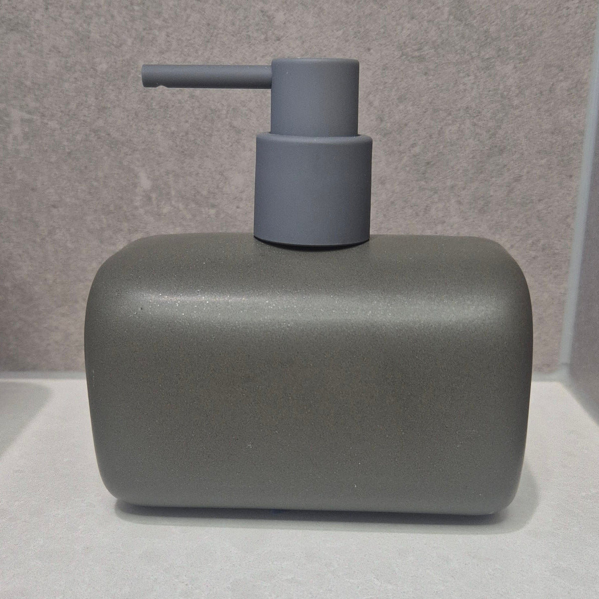 Smooth Rectangle Dispenser