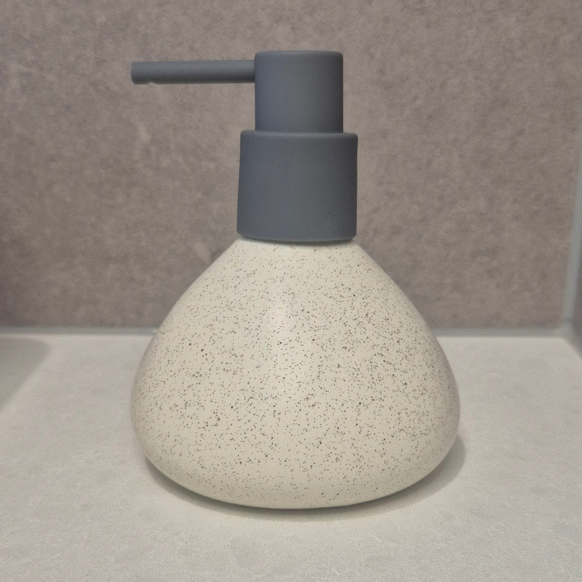 Conical Dispenser