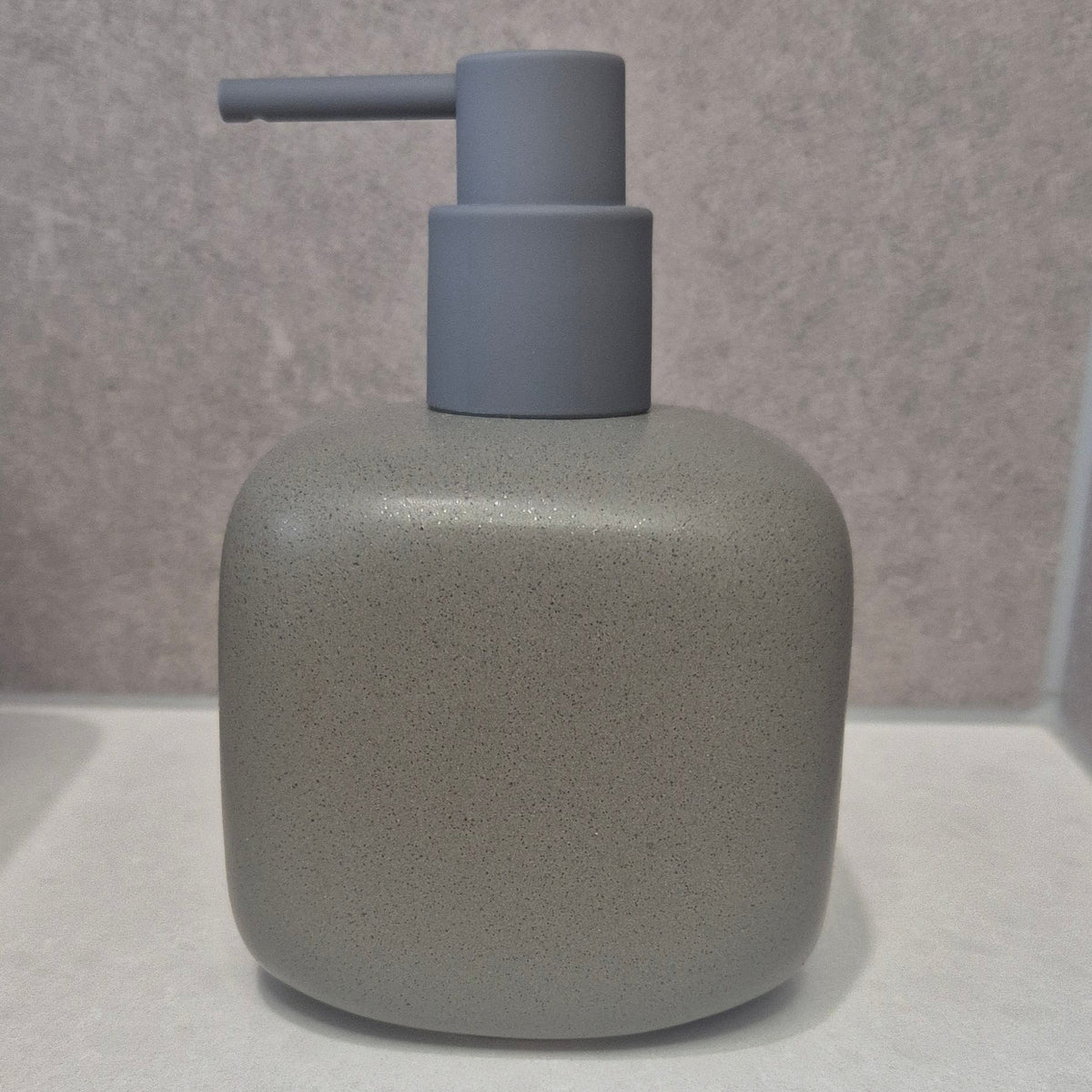 Soft-Square Dispenser