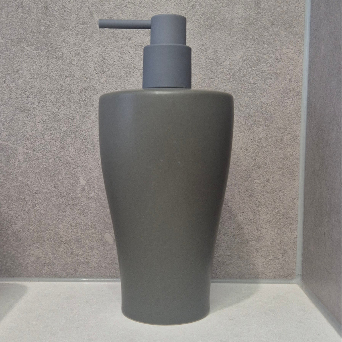 Contoured Dispenser