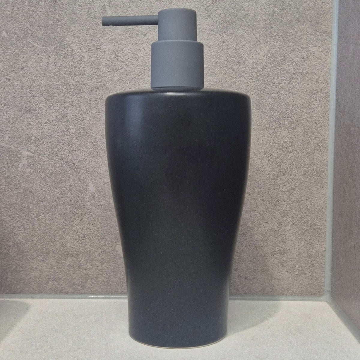 Contoured Dispenser